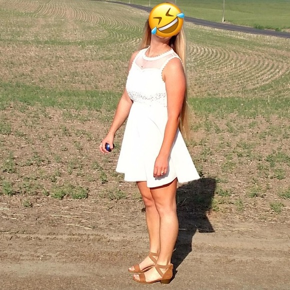 Francesca’s White Dress - only worn once - Picture 12 of 12